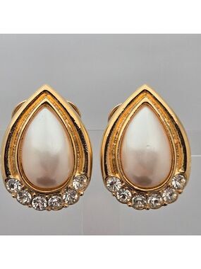 ✨2/$10✨ Vintage-Inspired Teardrop Pearl & Crystal Earrings Gold-Tone 7/8”